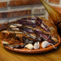 Costilla y paleta de chivo...