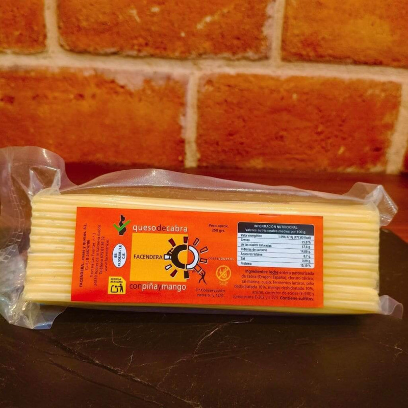 Comprar queso de cabra con piña y mango. Queso de pasta blanda
