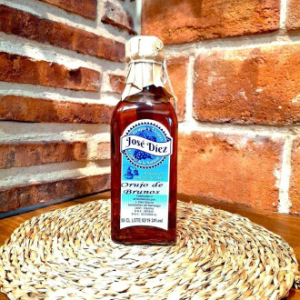 Comprar orujos artesanos. Licor orujo natural de brunos. Máxima calidad al mejor precio
