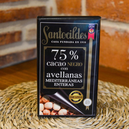 Comprar chocolate artesano negro con avellana entera mediterránea santocildes. El mejor chocolate tradicional